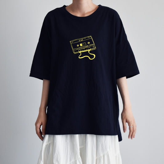 【Lea Lea】レトロカセットテープtee.