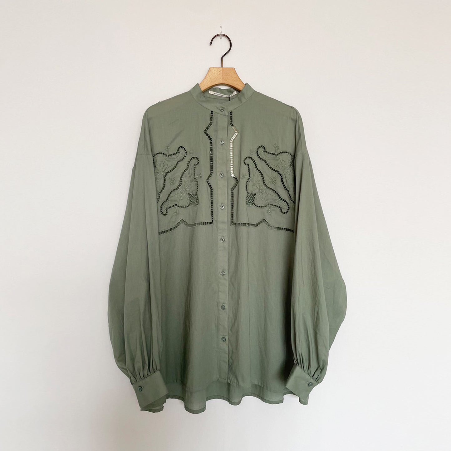 【ZampaStyle】カットワーク刺繍シャツ