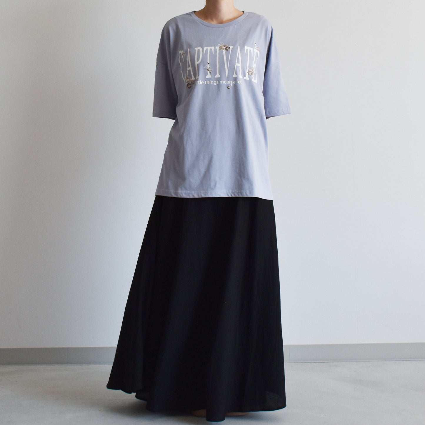 【gleam】ロゴプリント花刺繍BIGT