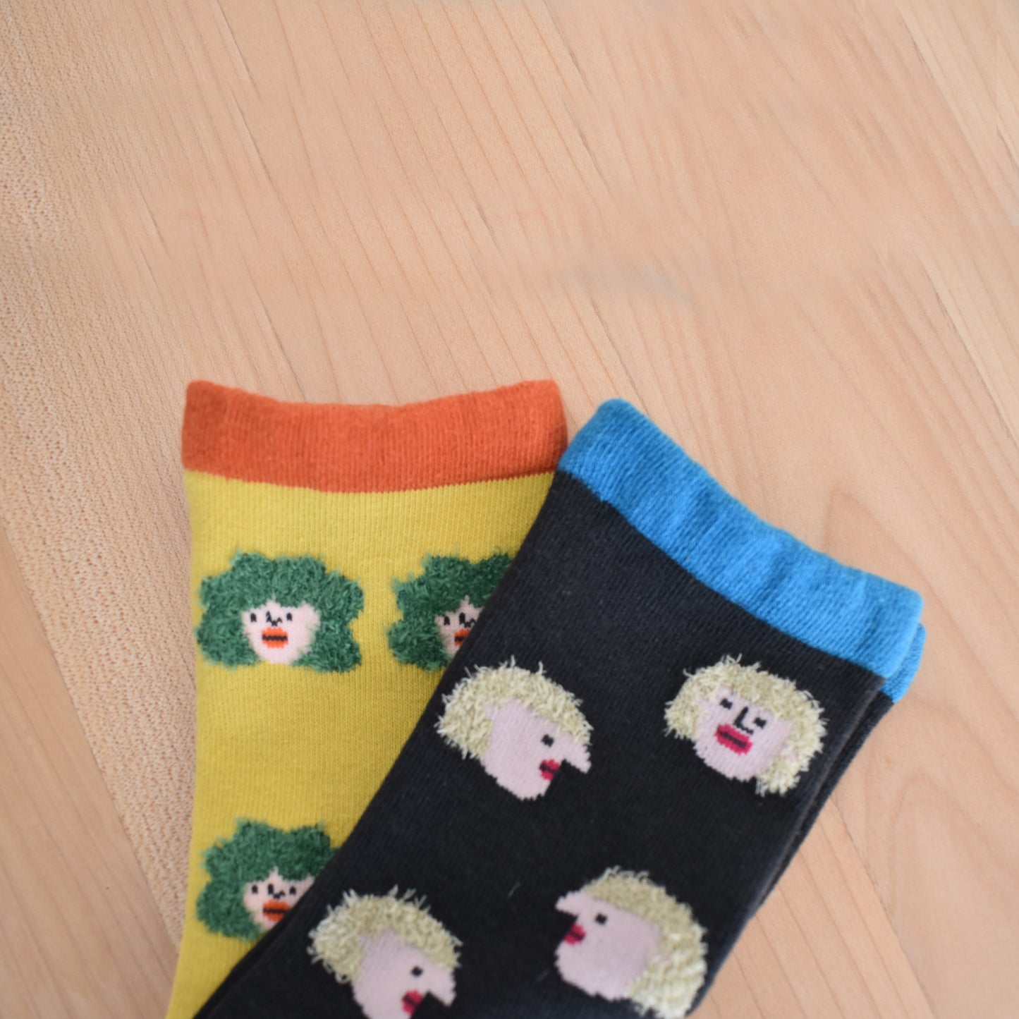 【KIVISDOU】 ふさふさヘアークルーソックス