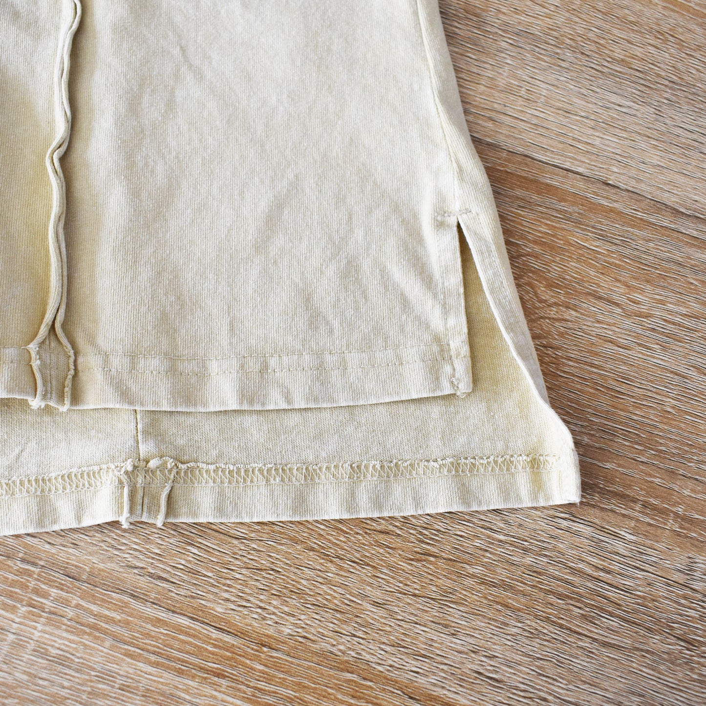【KAKELA&TRANQUIL】サガラ刺繍ロゴ切替ロングクルーT
