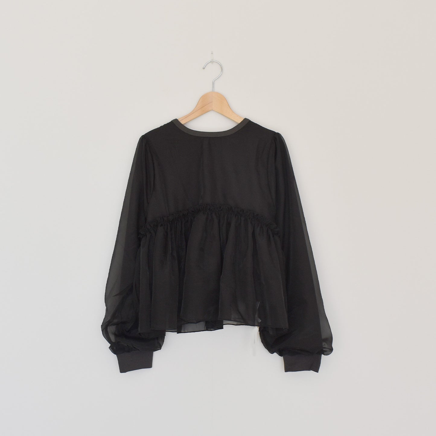 【gleam】フルボリュームオーガンジー重ねプルオーバー