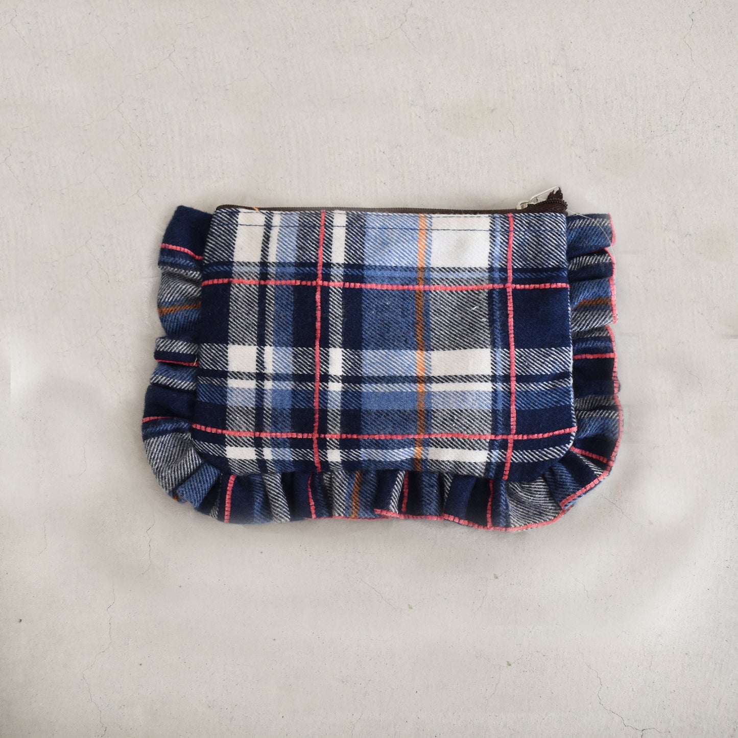 【KIVISDOU】ネルチェックフリルポーチ