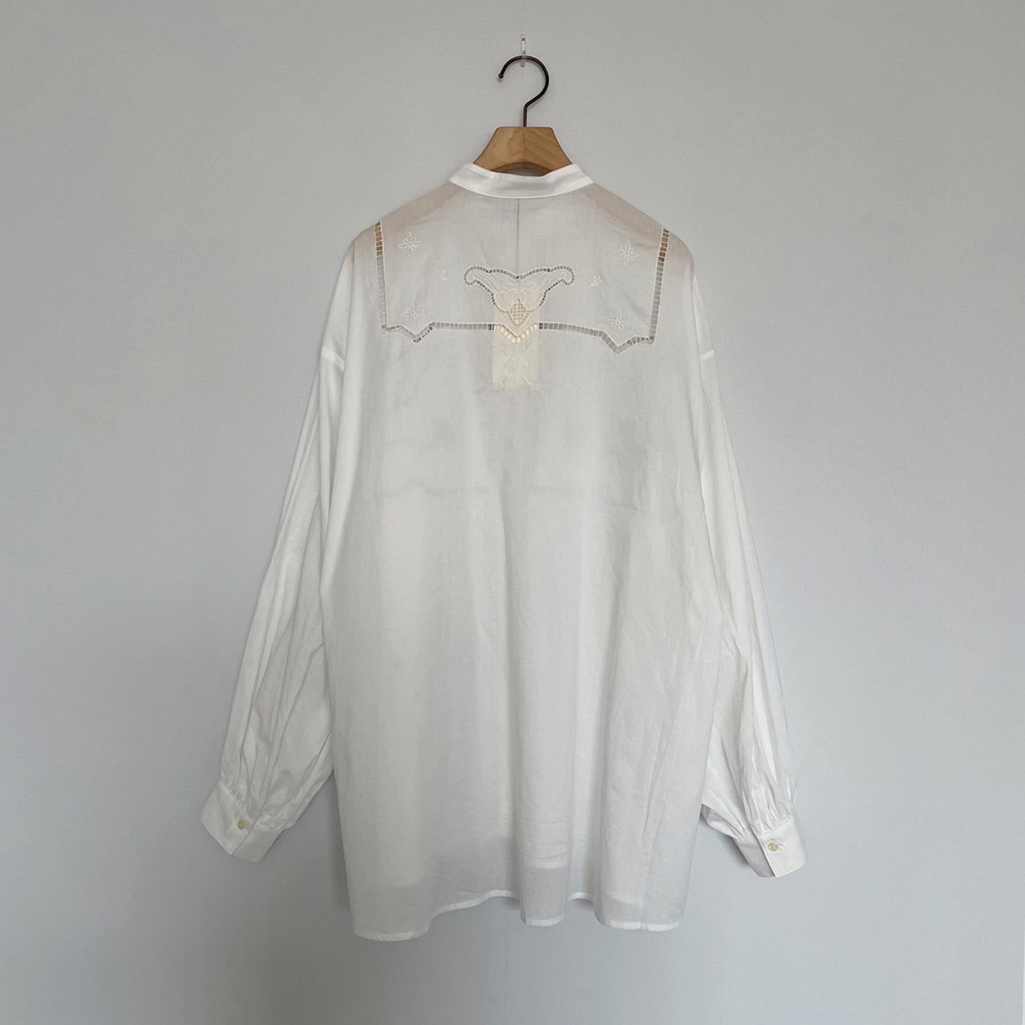 【ZampaStyle】カットワーク刺繍シャツ