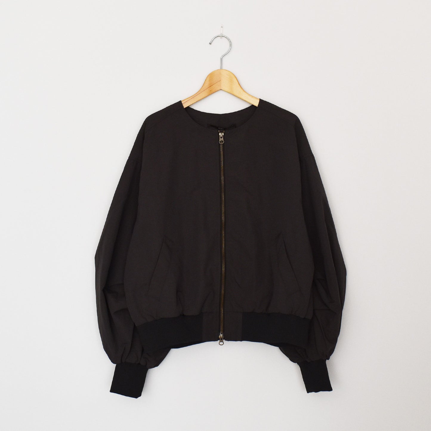【organic】ノーカラーボリュームブルゾン