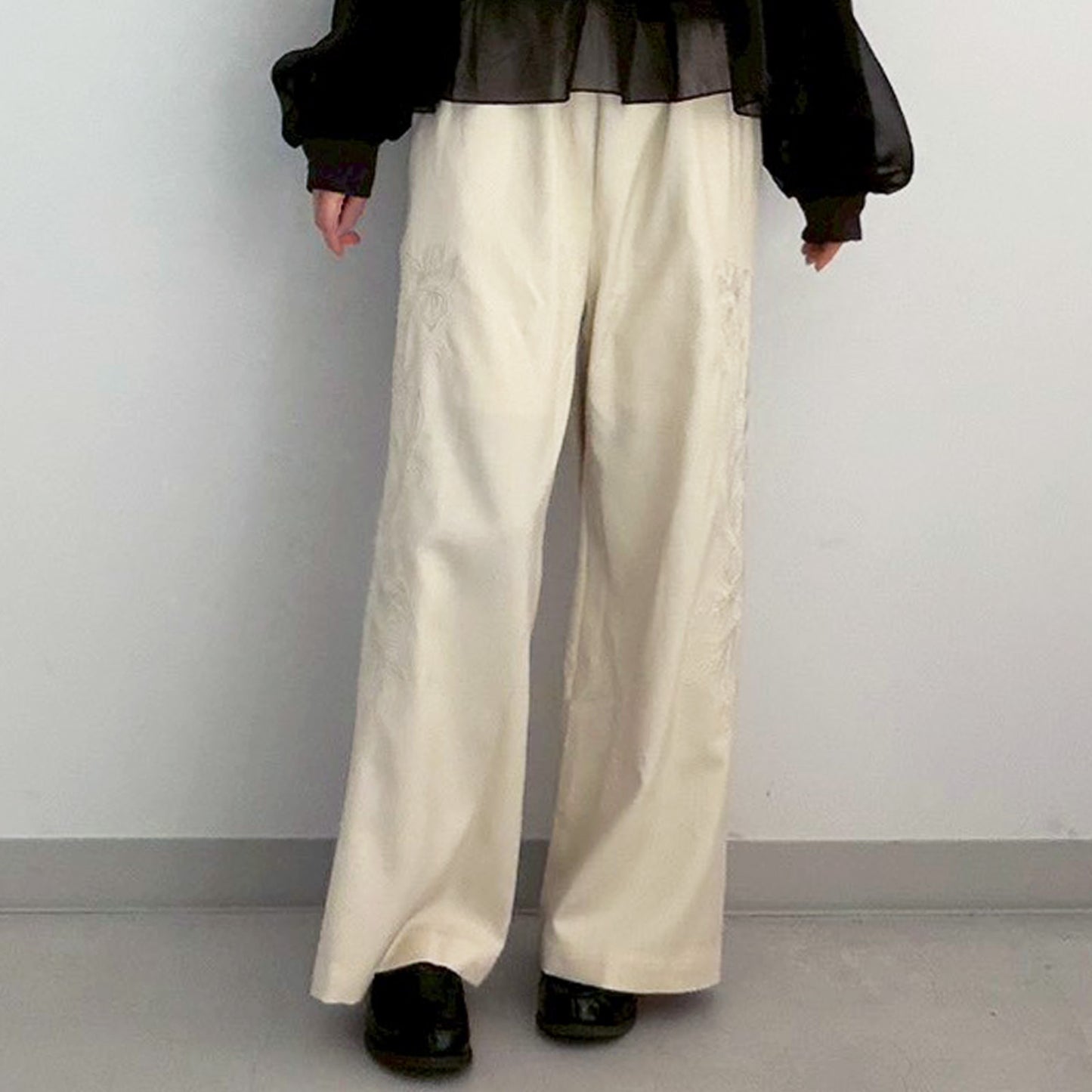 【gleam】脇花刺繍ワイドパンツ