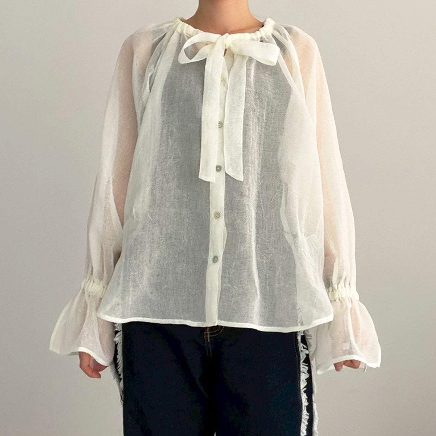 【urban hymns】ギャザーリボンカラーブラウス