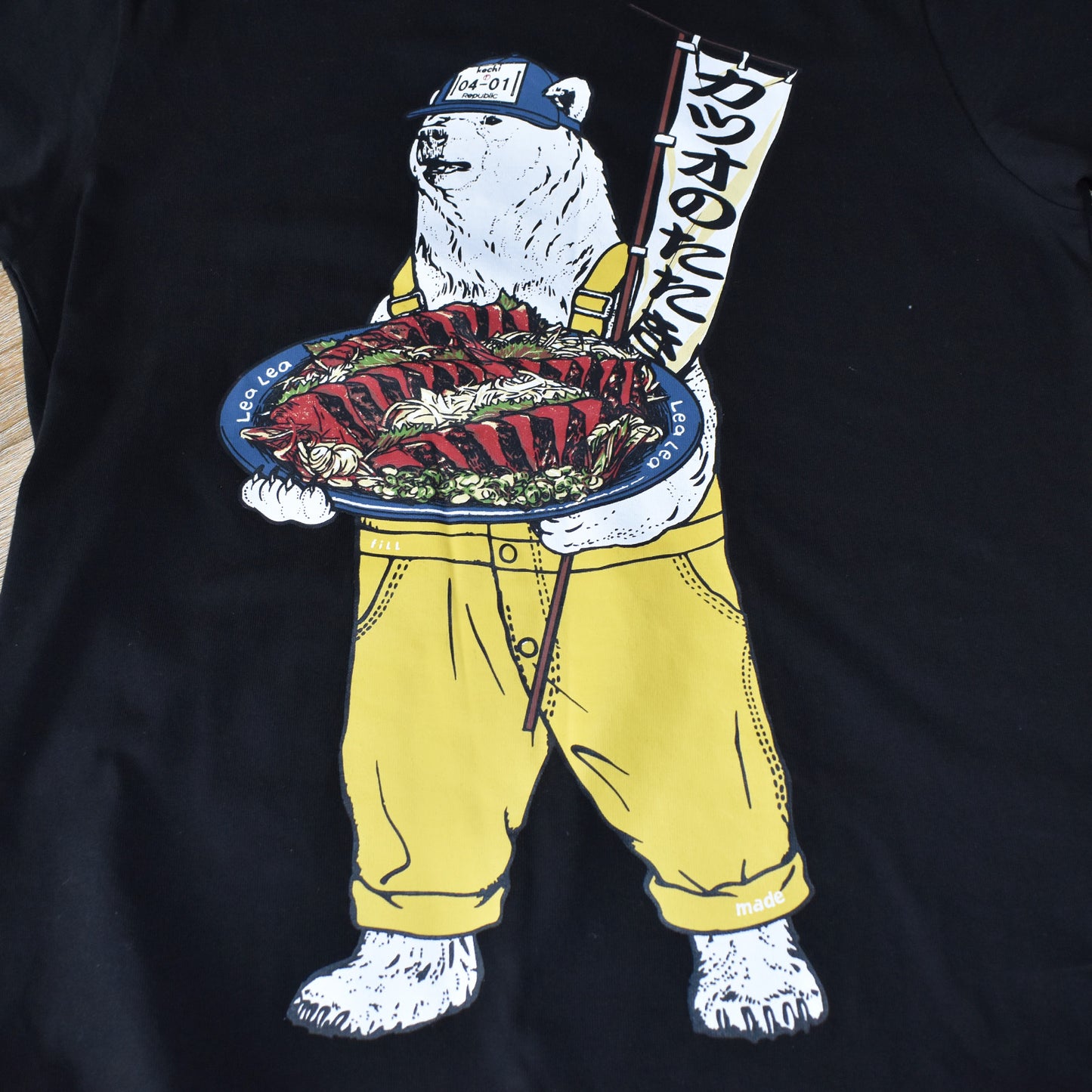 【go slow caravan】リパブリック水産カツオのたたきクマTEE