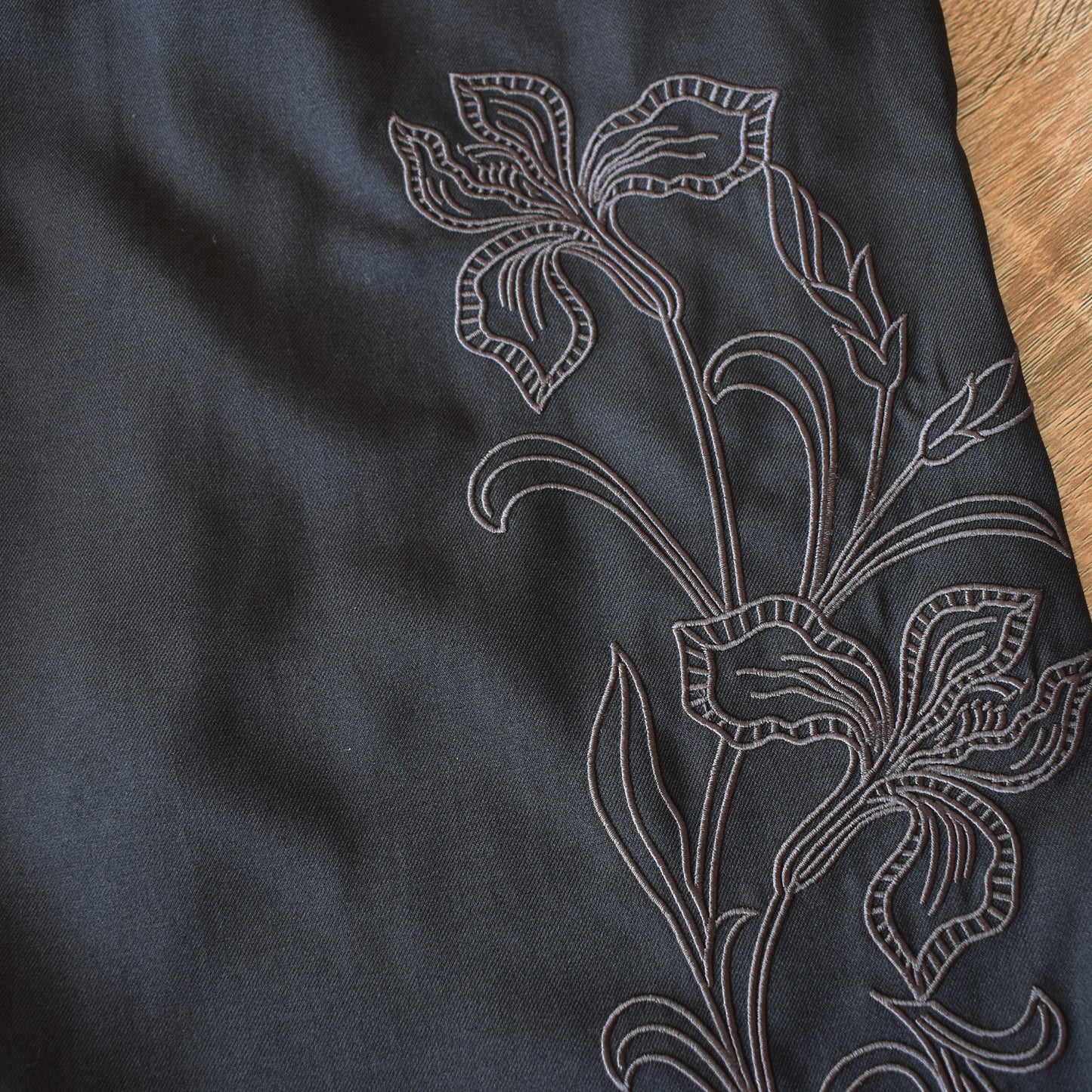 【gleam】脇花刺繍ワイドパンツ