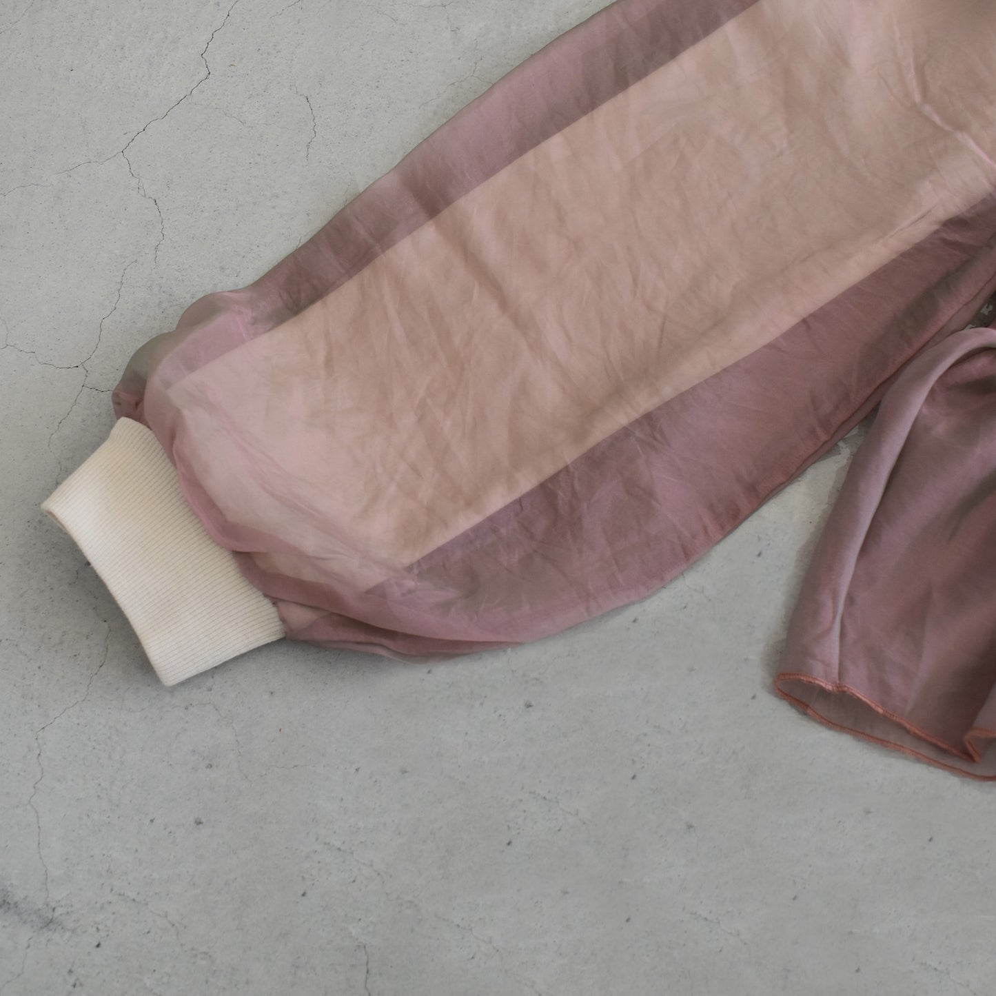 【gleam】フルボリュームオーガンジー重ねプルオーバー