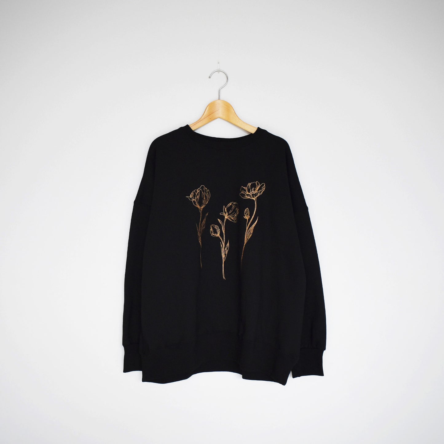 【gleam】線画フラワー刺繍BIGプルオーバー