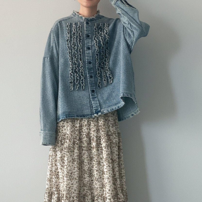 【KAKELA＆TRANQUIL】ノーカラーフリルデニムシャツ