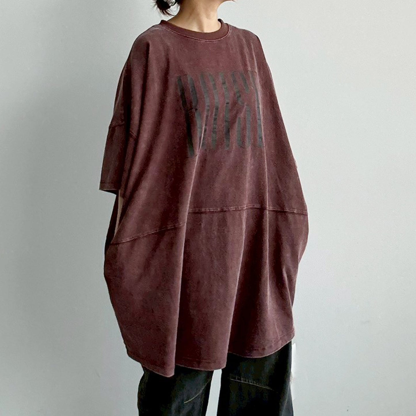 【en haut】天竺編みパウダーBOISEプリントチュニックTシャツ