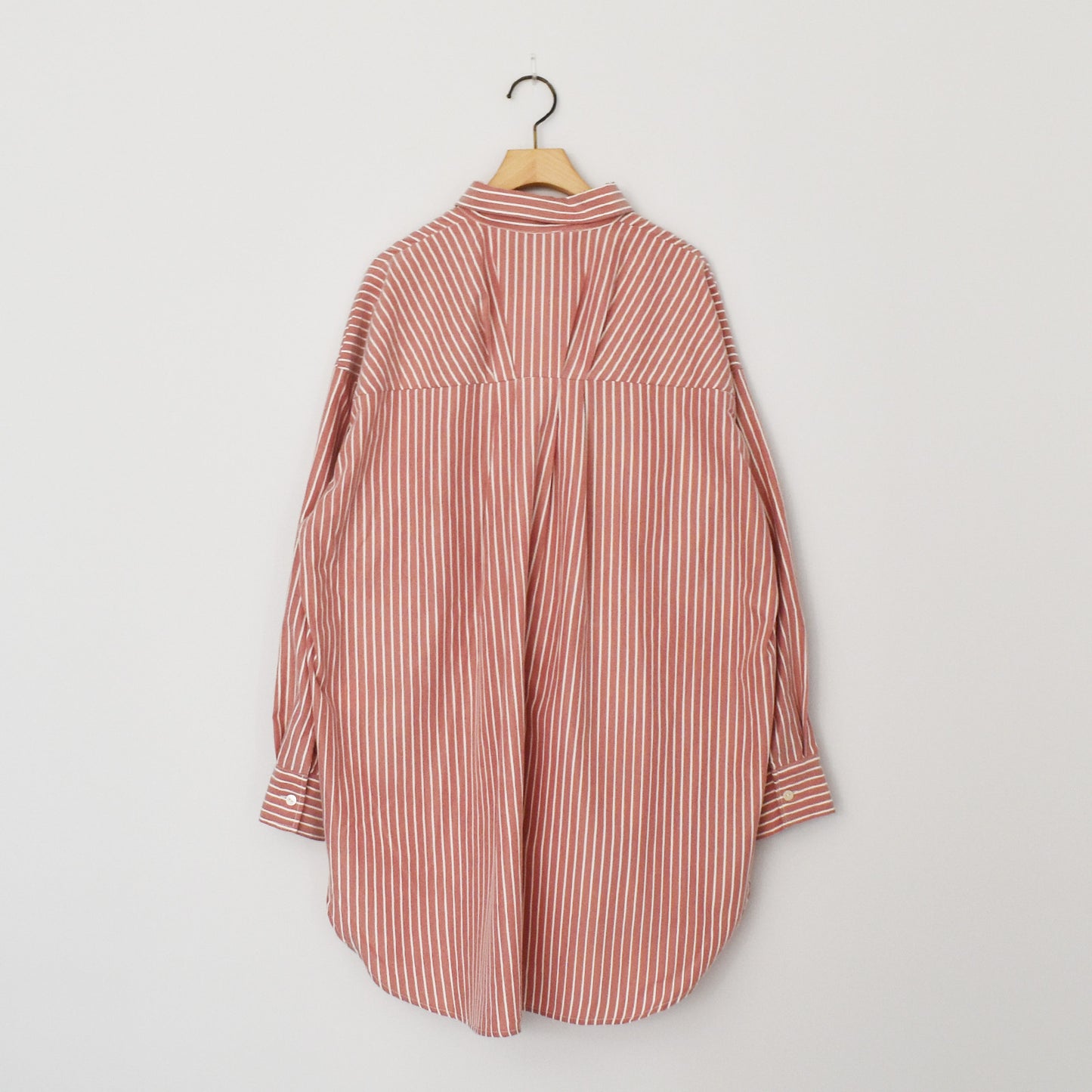 【organic】後タックデザインチュニックシャツ