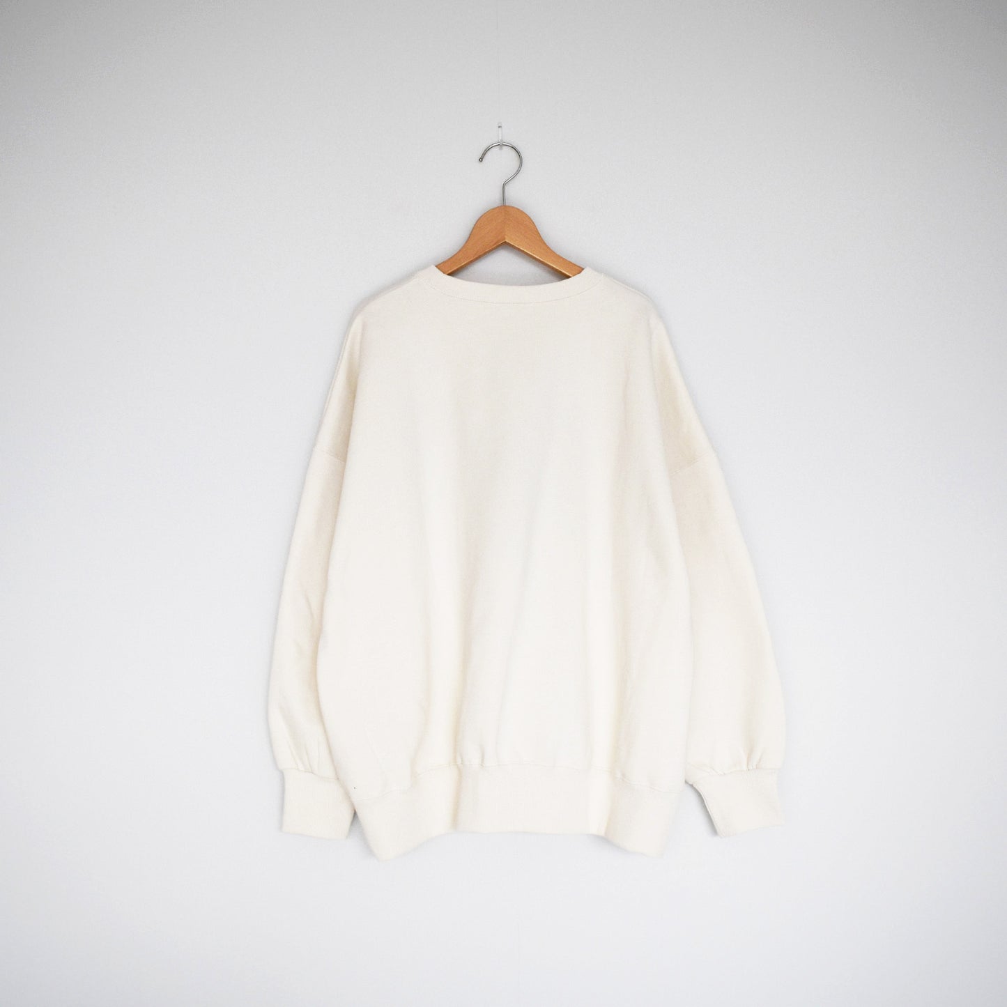 【gleam】線画フラワー刺繍BIGプルオーバー