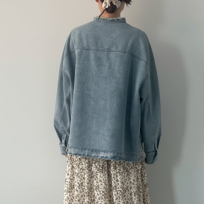 【KAKELA＆TRANQUIL】ノーカラーフリルデニムシャツ