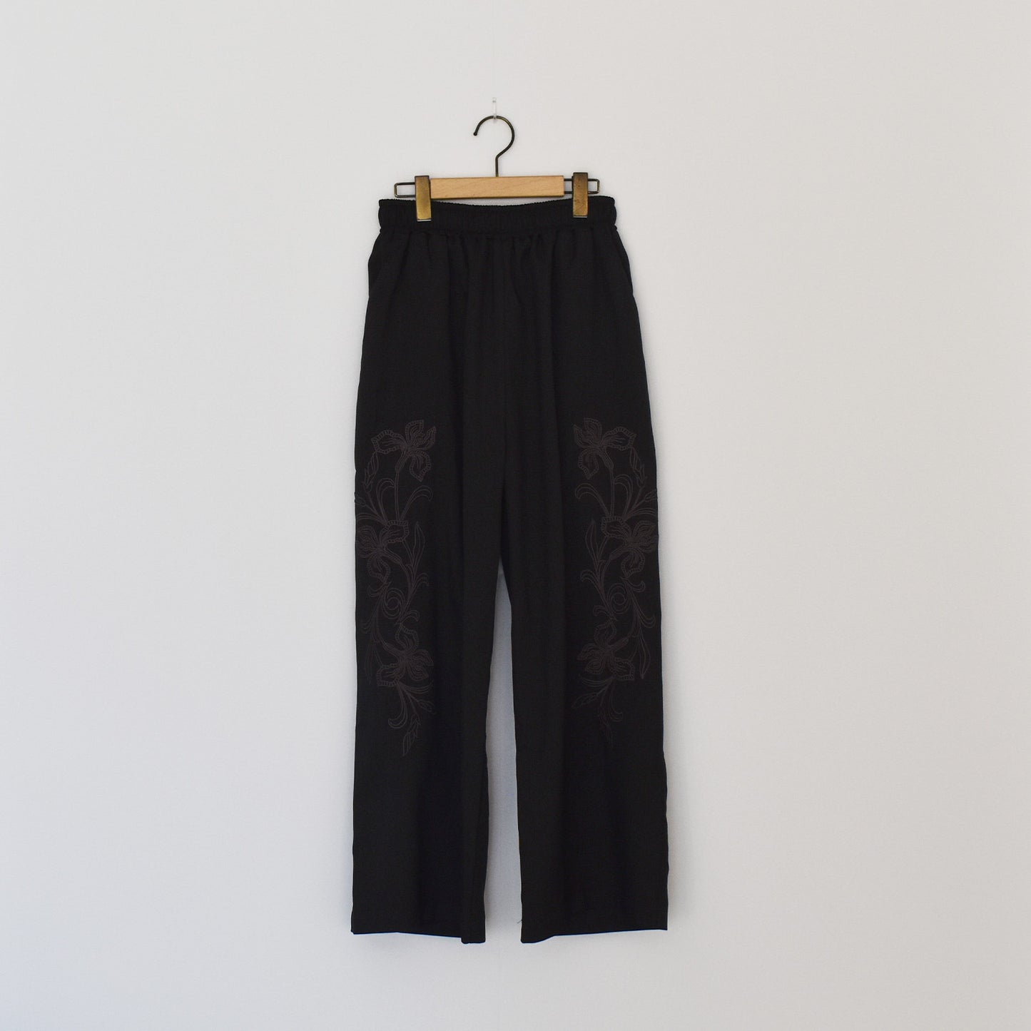 【gleam】脇花刺繍ワイドパンツ