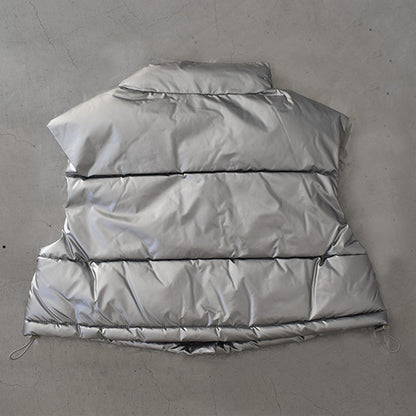 メタリック中綿ショートベスト