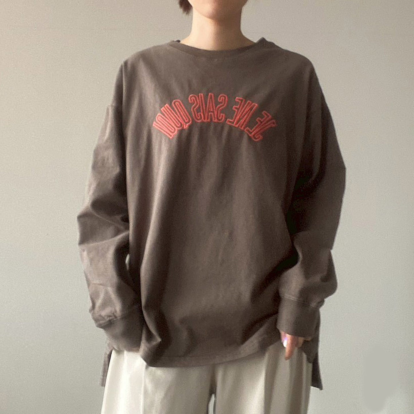 【KAKELA＆TRANQUIL】刺繍ロゴロングBACK刺繍