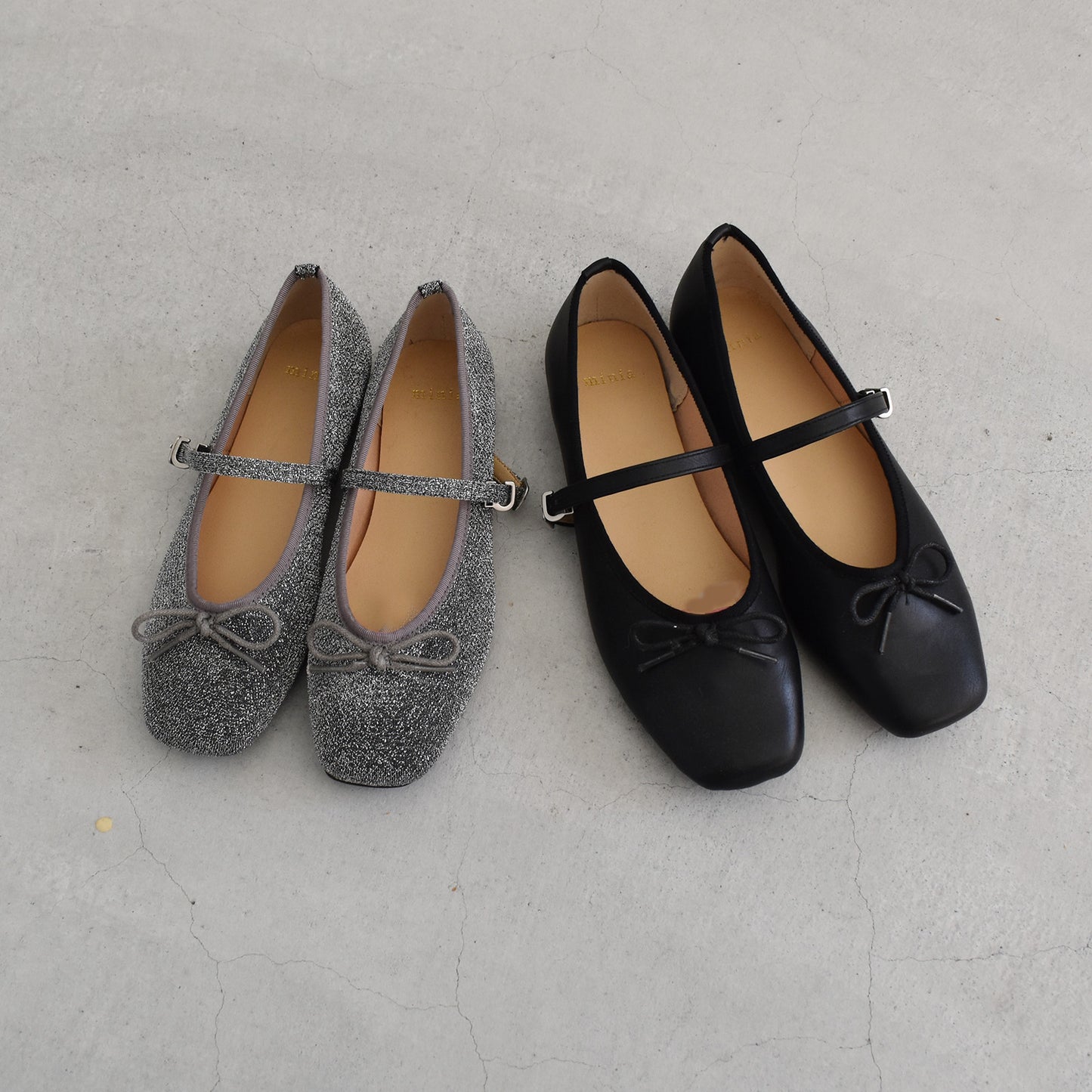 【minia】ストラップ付バレエシューズ