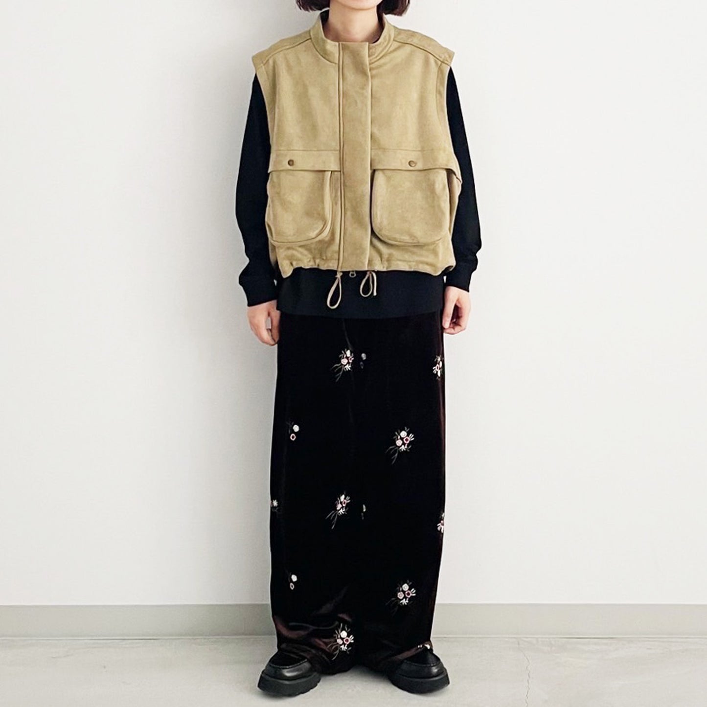 【gleam】花刺繍ベロアパンツ