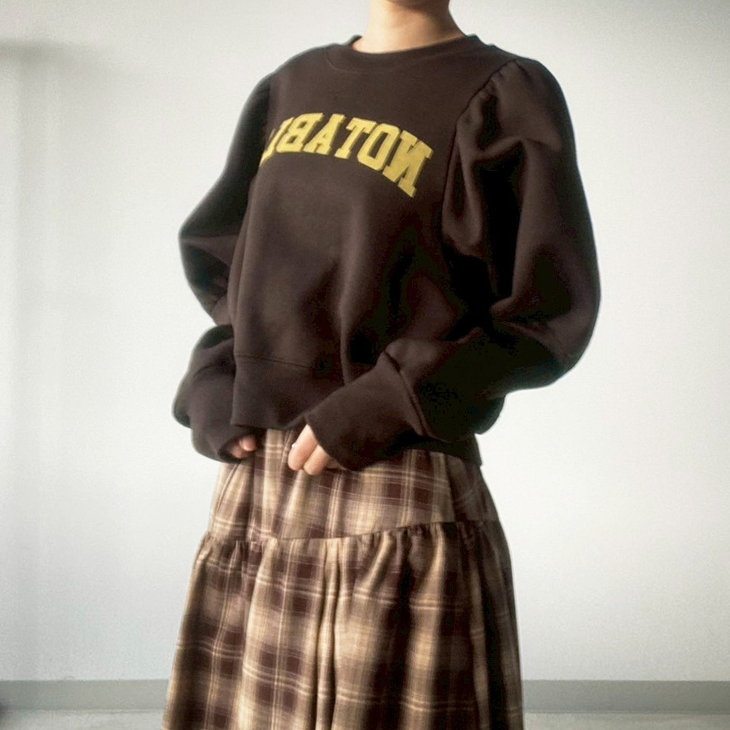 【gleam】裏起毛ロゴプリントパフ袖プルオーバー