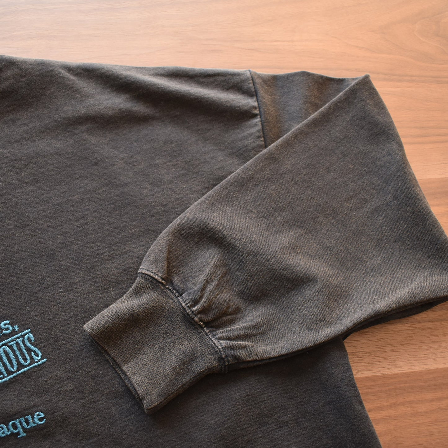 【KAKELA＆TRANQUIL】ワイド刺繍切替ロゴ