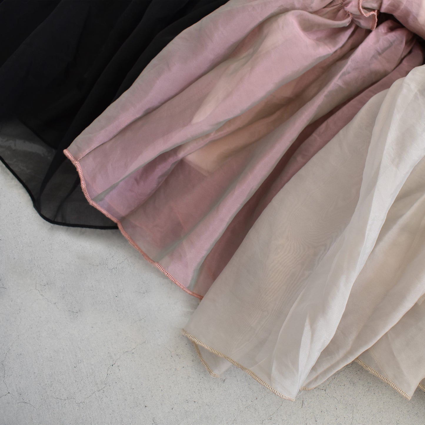 【gleam】フルボリュームオーガンジー重ねプルオーバー