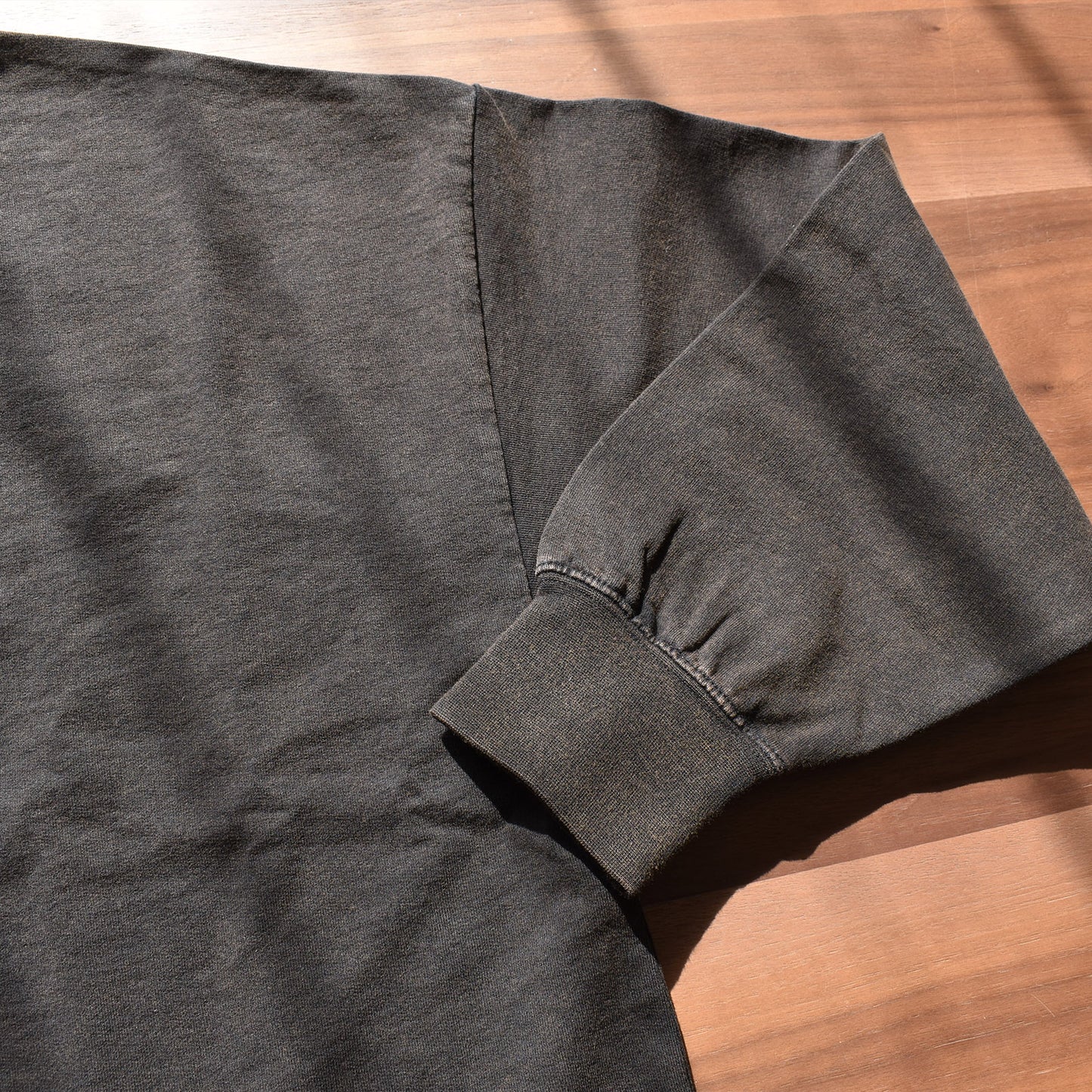 【KAKELA＆TRANQUIL】デニムフリル加工クルー