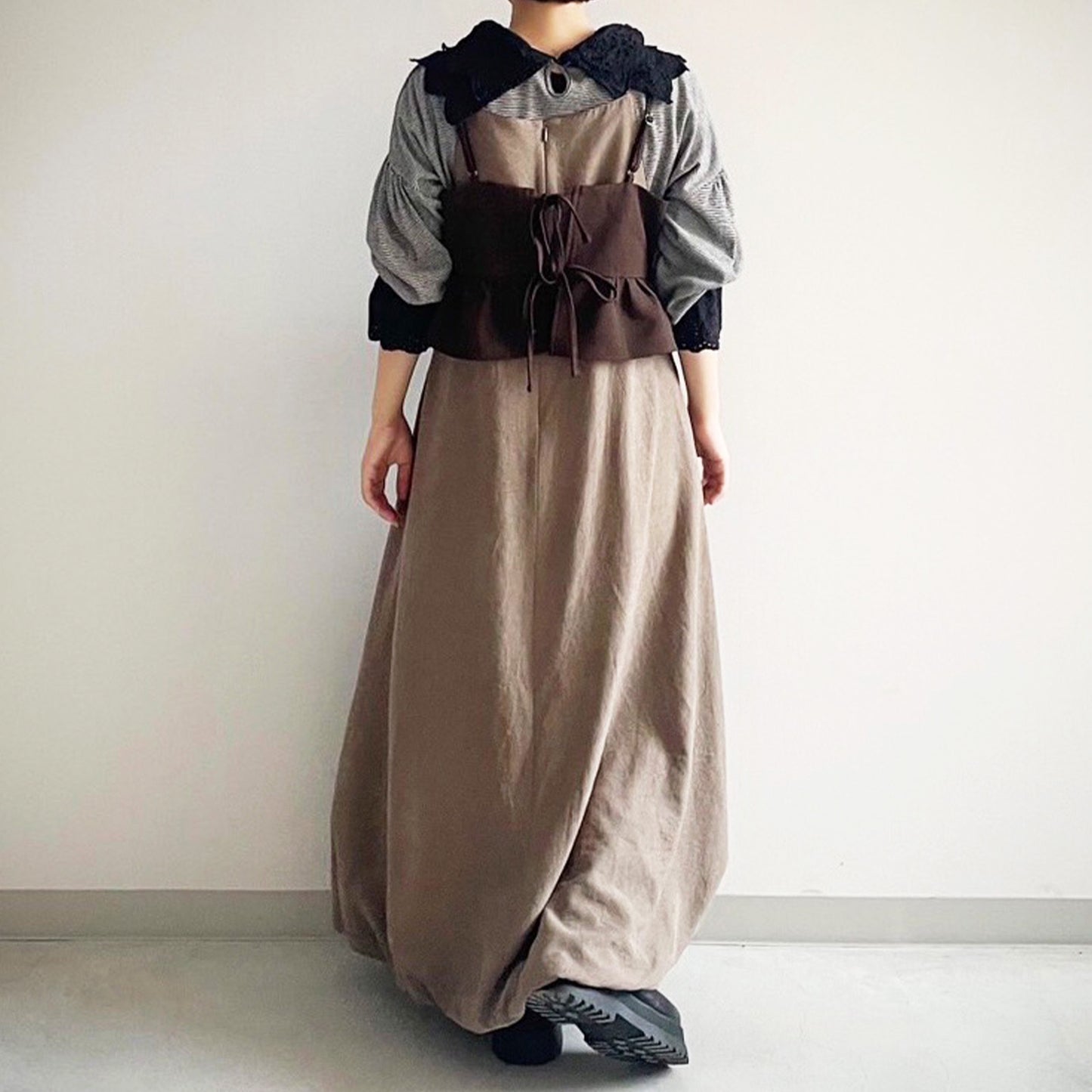 【gleam】フラワーレース付きビスチェ