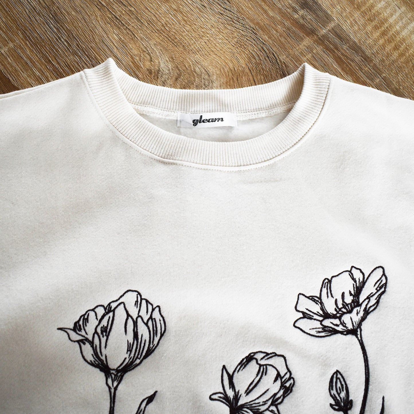 【gleam】線画フラワー刺繍BIGプルオーバー