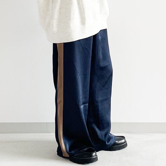 【gleam】裾絞り配色ラインサテンパンツ