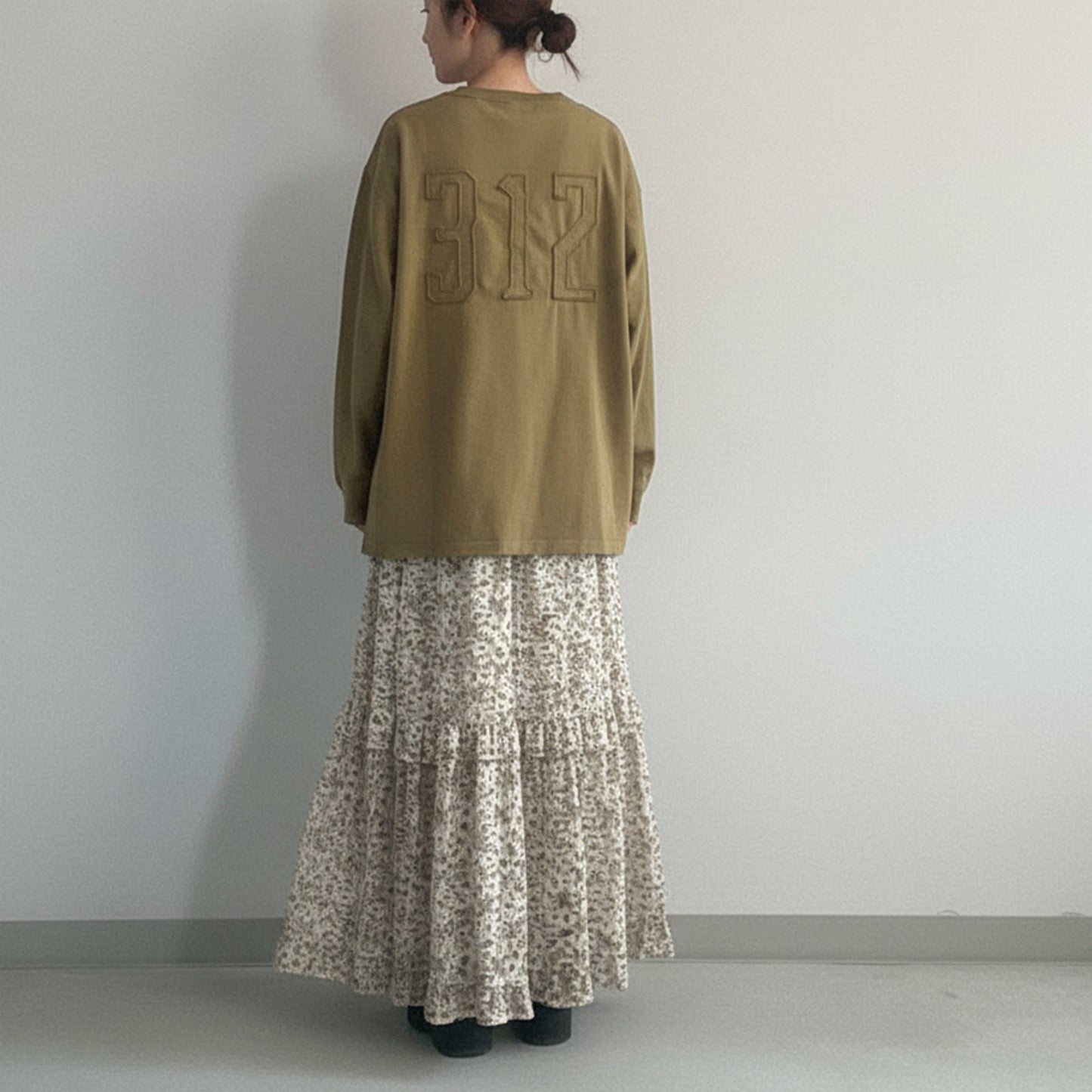 【KAKELA＆TRANQUIL】刺繍ロゴロングBACK刺繍