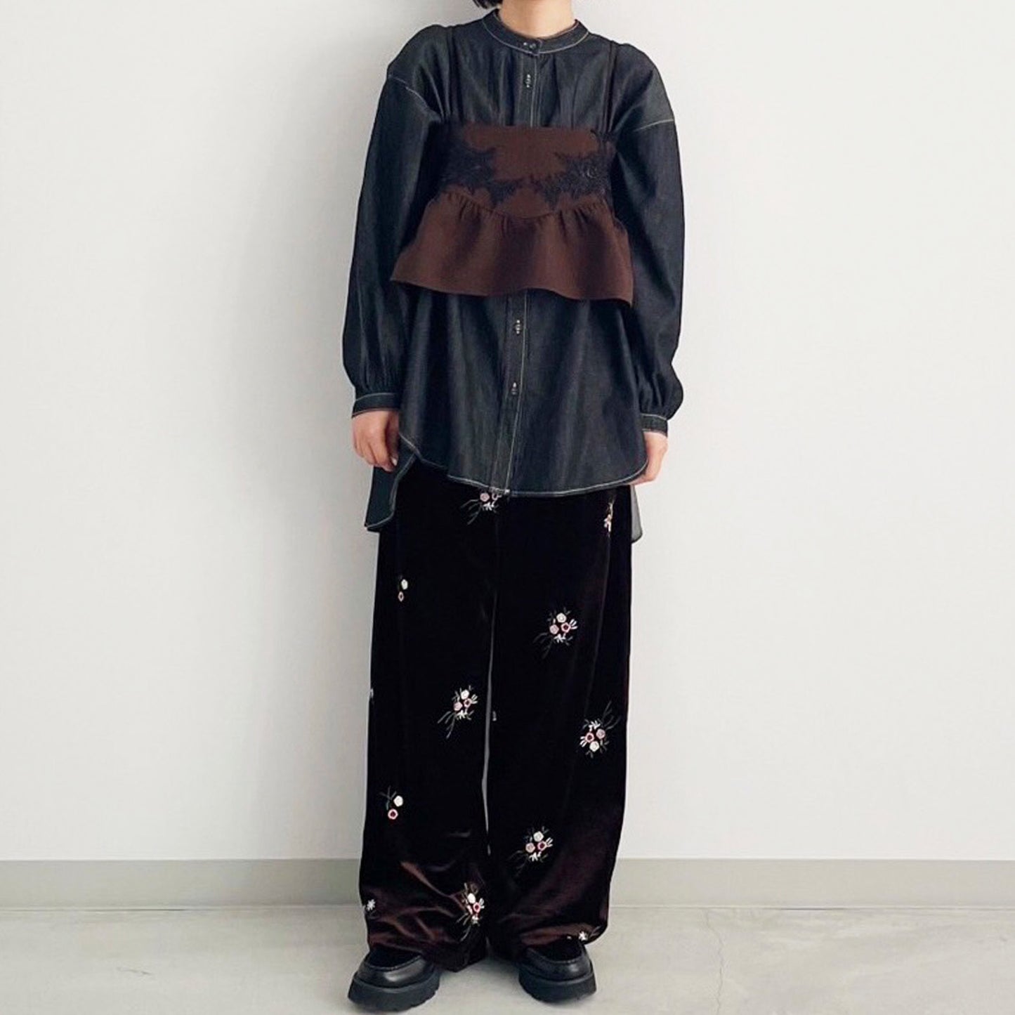 【gleam】花刺繍ベロアパンツ