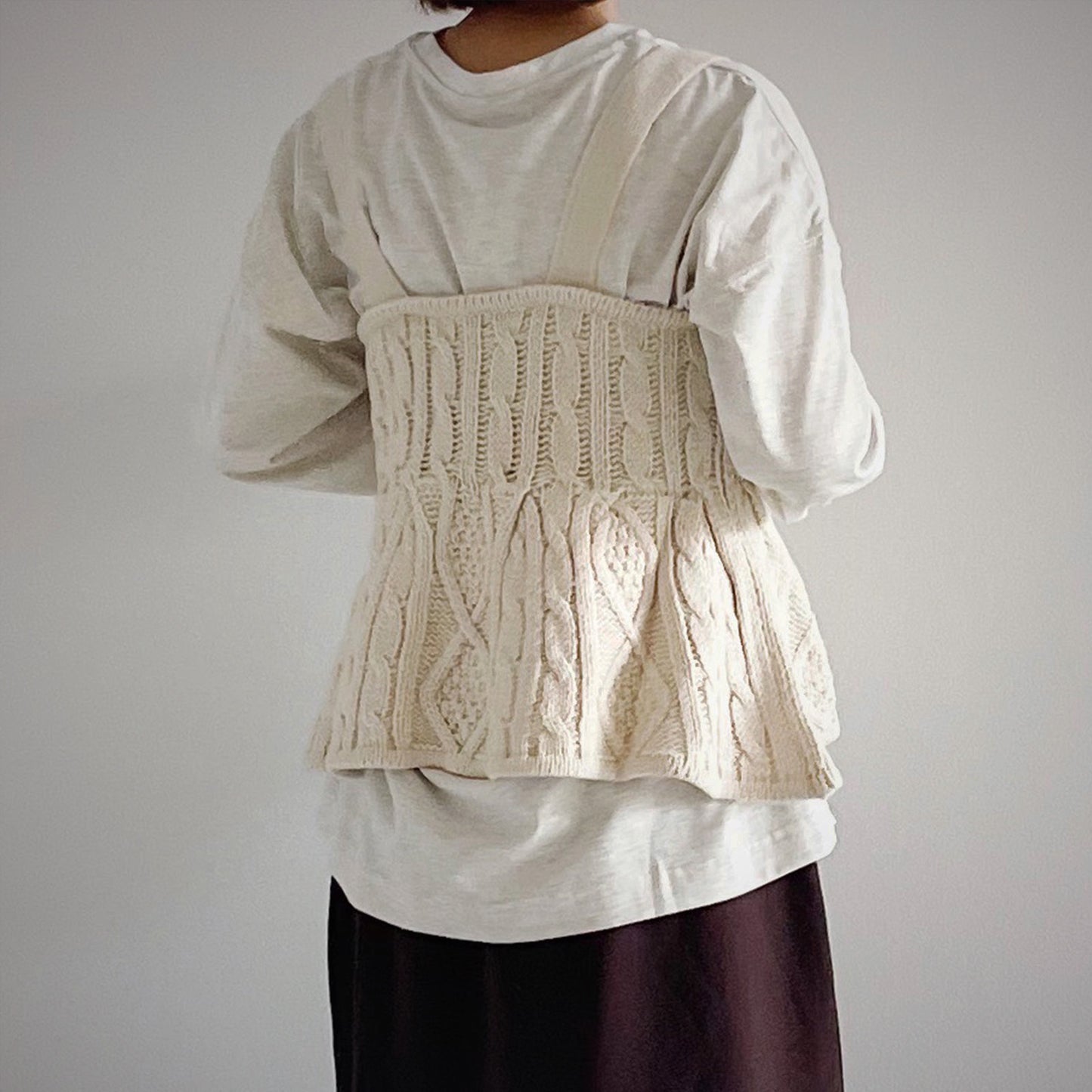 gleam ケーブル編みギャザービスチェ