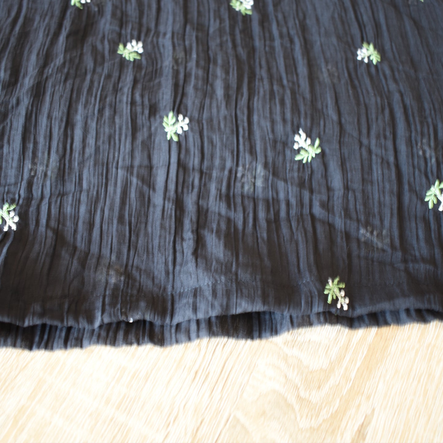 【gleam】シアー小花刺繍キャミワンピース