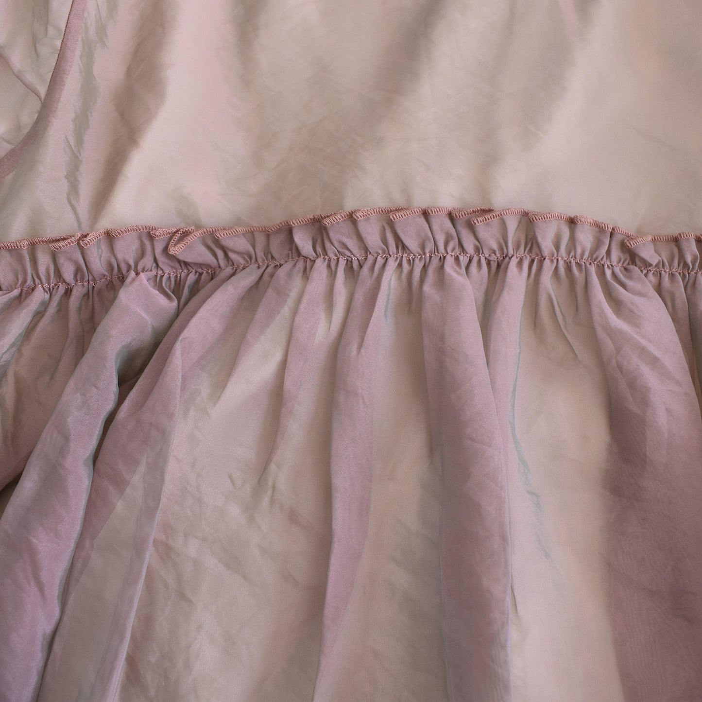 【gleam】フルボリュームオーガンジー重ねプルオーバー