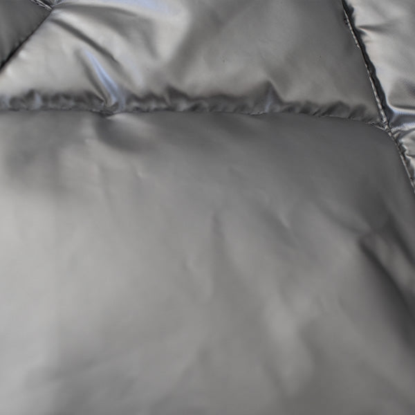 メタリック中綿ショートベスト