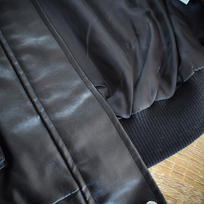 【Fun Fashion Future】ティぺット付きレザ―ブルゾン