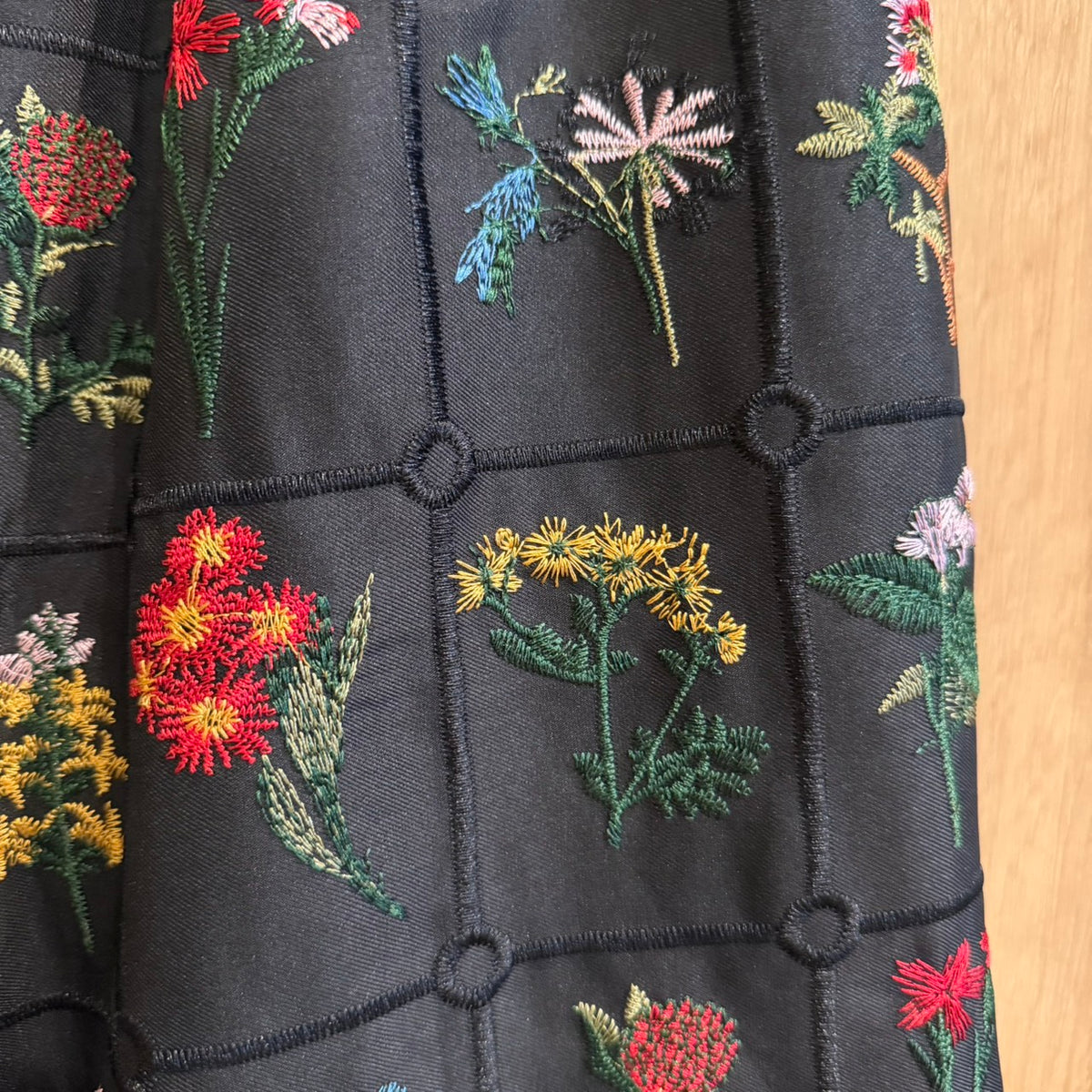 【gleam】フラワーフレーム刺繍パンツ