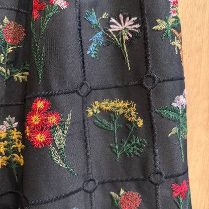 【gleam】フラワーフレーム刺繍パンツ