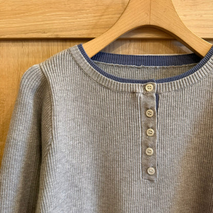 【Fun Fashion Future】バイカラーヘンリーネックプルオーバー